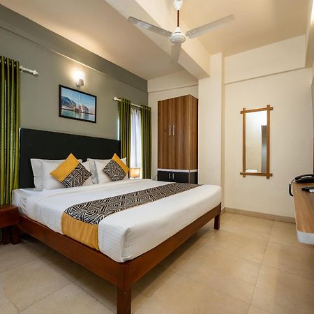 Cj Grande By Jesway Hotels & Resorts Kochi 외부 사진