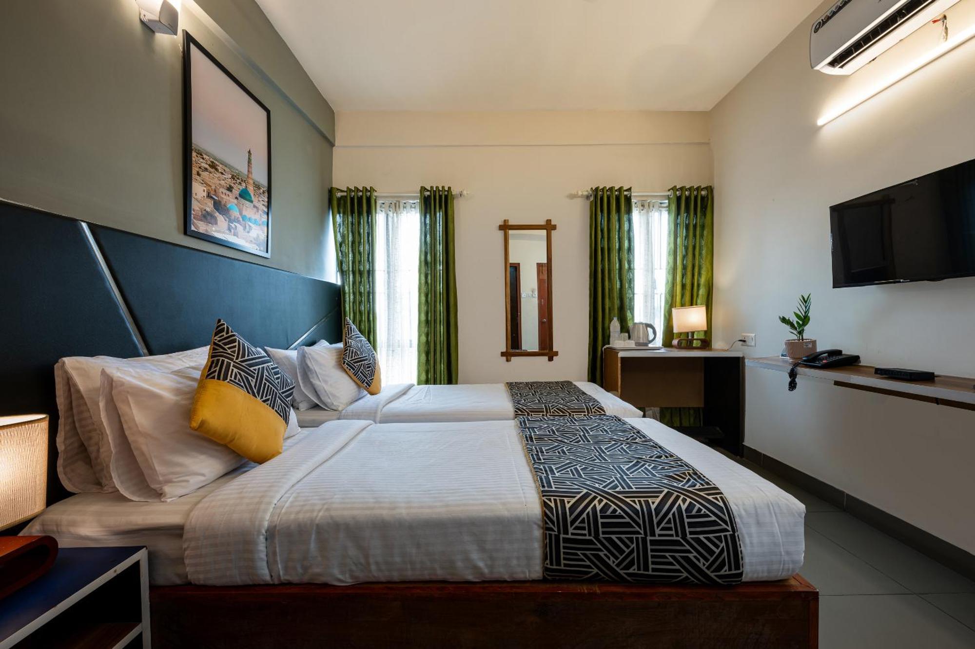 Cj Grande By Jesway Hotels & Resorts Kochi 외부 사진