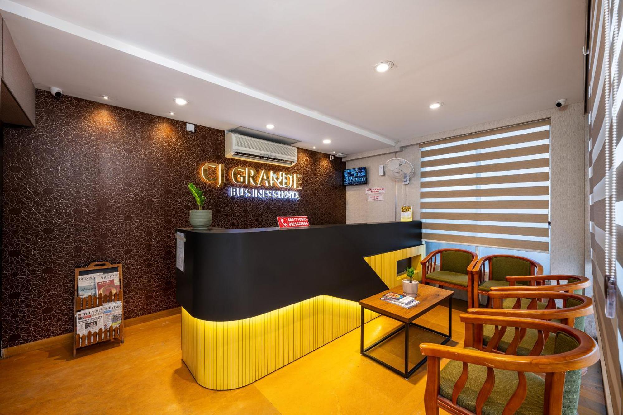 Cj Grande By Jesway Hotels & Resorts Kochi 외부 사진